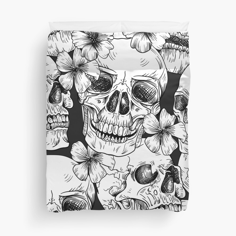 Discover White and Black Skulls - Grunge Skulls Duvet Cover