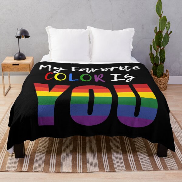 Aperçu de l'œuvre Couleur préférée - Drapeau arc-en-ciel - Chemise LGBTQ + Pride créée et vendue par LoonyMoonyProds.