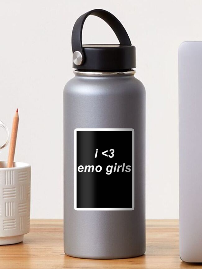 i <3 emo girls Essential T-Shirt for Sale by ggothclaudia