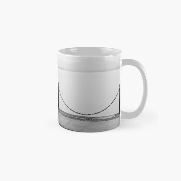 Tai Chi by the lake - Hangzhou, China Classic Mug