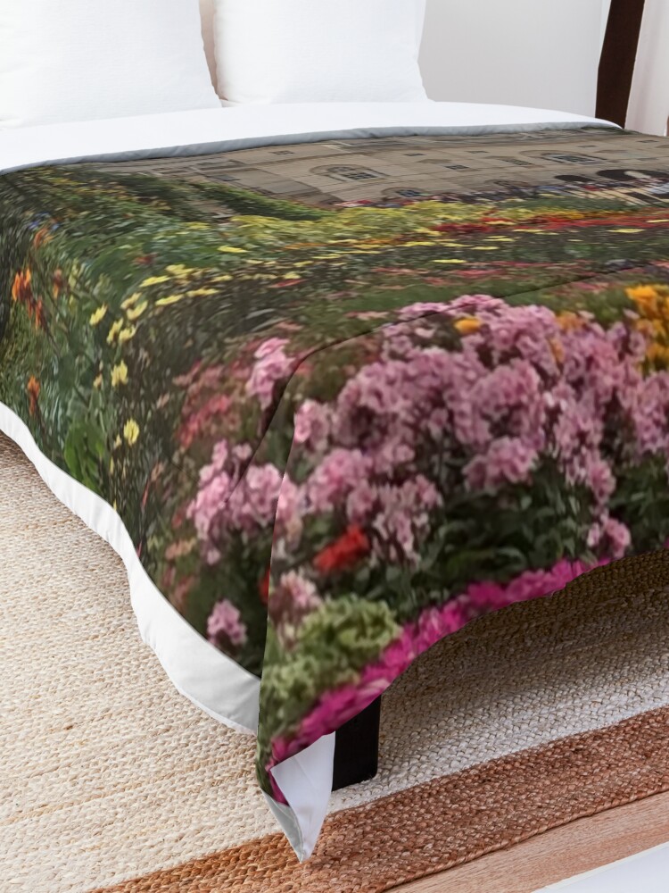 Thumbnail 5 of 6, Comforter, St James park London United Kingdom designed and sold by roggcar.
