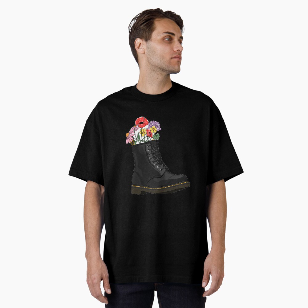 Artikel-Vorschau von Oversized T-Shirt, designt und verkauft von savebeesplease.