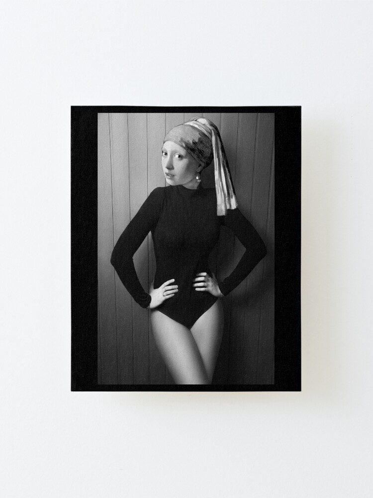 girl with a pearl earring black and white