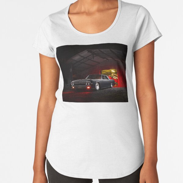 Premium Scoop T-Shirt