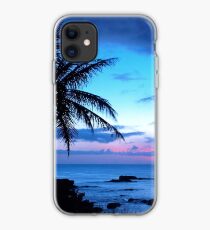 Tropische Insel-hübsche rosa blaue Sonnenuntergang-Landschaft iPhone-Hülle & Cover