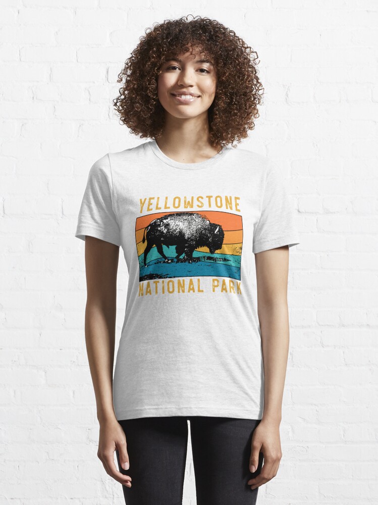 "Vintage Yellowstone National Park Gifts Usa Bison Buffalo" Tshirt for