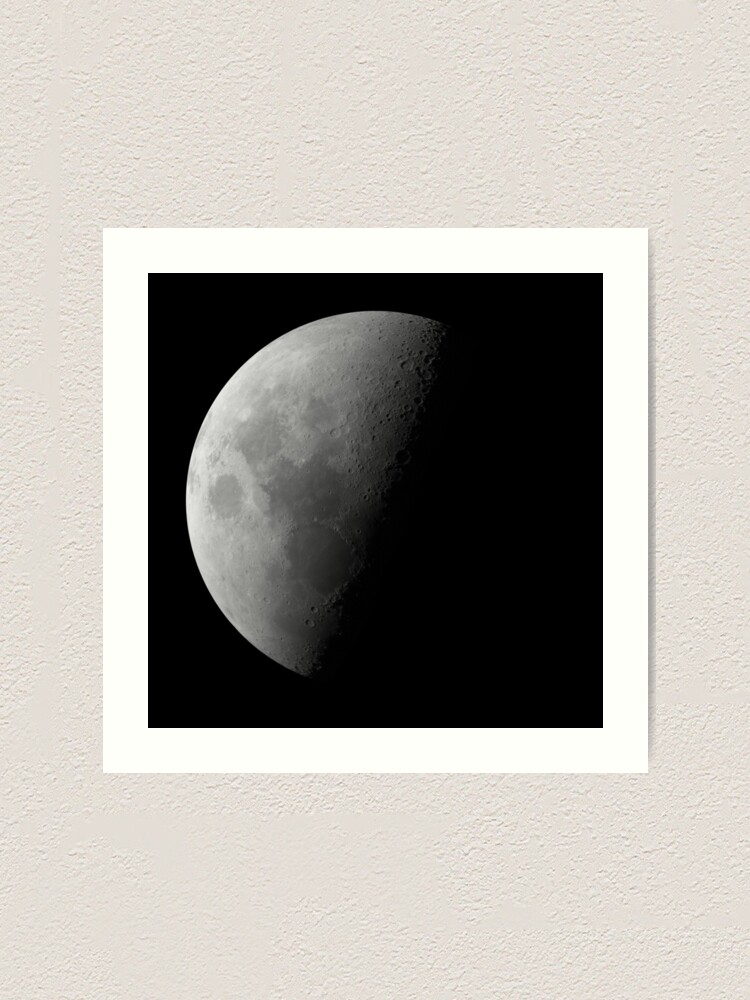 Impression Artistique Lune Noire Et Blanche Sur Fond Noir Lune Decroissante Phase De La Lune Par Podartist Redbubble