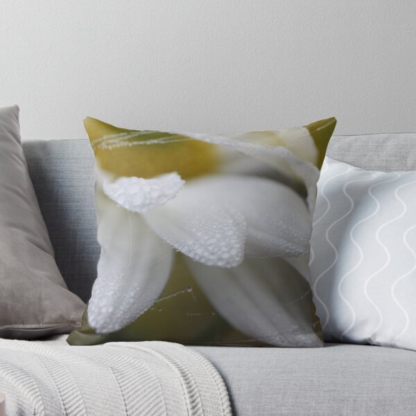 Item preview, daisy close up designed and sold by ANNABEL   S. ALENTON.