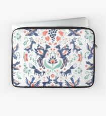 Nature in balance Laptop Sleeve