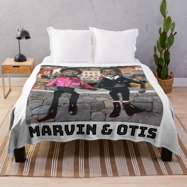 Artikelvorschau, Marvin und Otis Vic Reeves ver.1 entworfen und verkauft von loganferret.