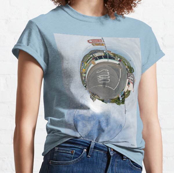Glencolmcille - the man who missed the bus Classic T-Shirt