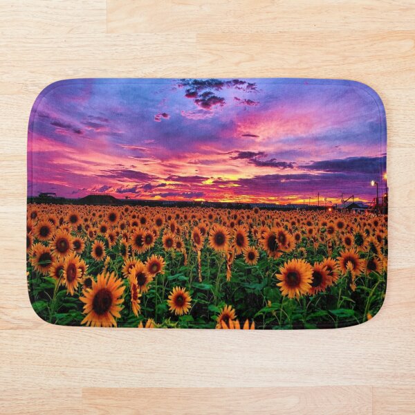 Serie de campos de girasol # 2 - Puesta de sol - por Jéanpaul Ferro Alfombra de baño