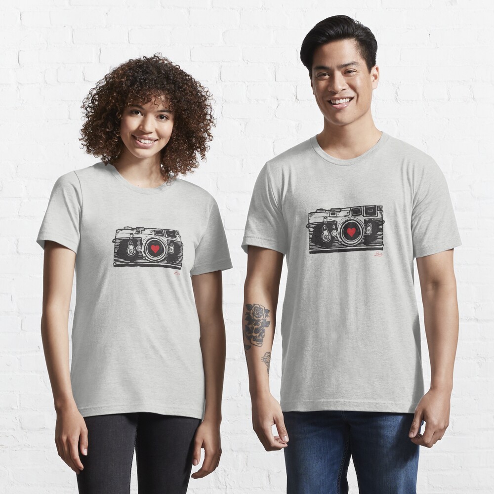 Leica Love! Essential T-Shirt