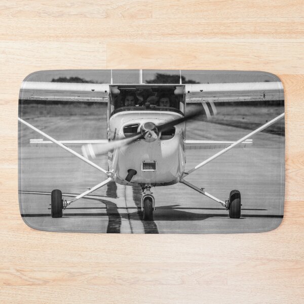 Aperçu de l'œuvre Cessna 172 sur Taxiway créée et vendue par mattwinfield.
