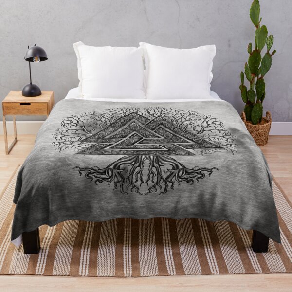 Norse Raven Fleece Blanket – Vikingenes ™