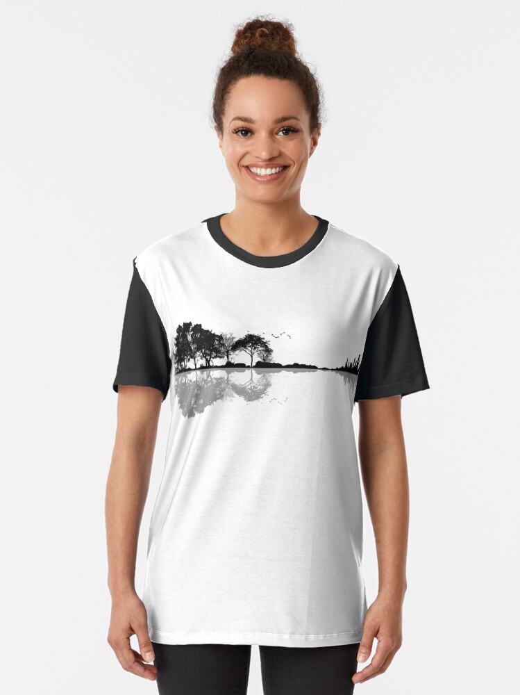 Thumbnail 2 von 5, Grafik T-Shirt, Naturgitarre designt und verkauft von maryedenoa.