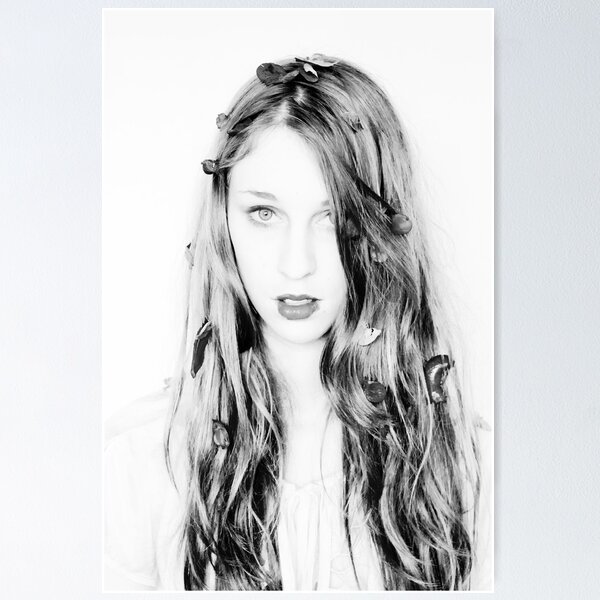 Artikelvorschau, She looks like a queen entworfen und verkauft von grace1993.