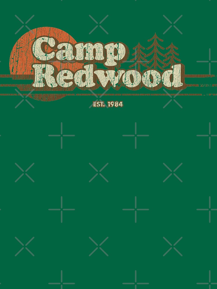 Aperçu 7 sur 7. T-shirt essentiel avec l'œuvre Camp Redwood 1984 créée et vendue par jacobcdietz.