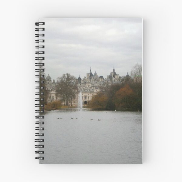 Aperçu de l'œuvre London Landscape créée et vendue par giulsholfer.
