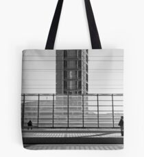 Oriente Estaçao Tote Bag
