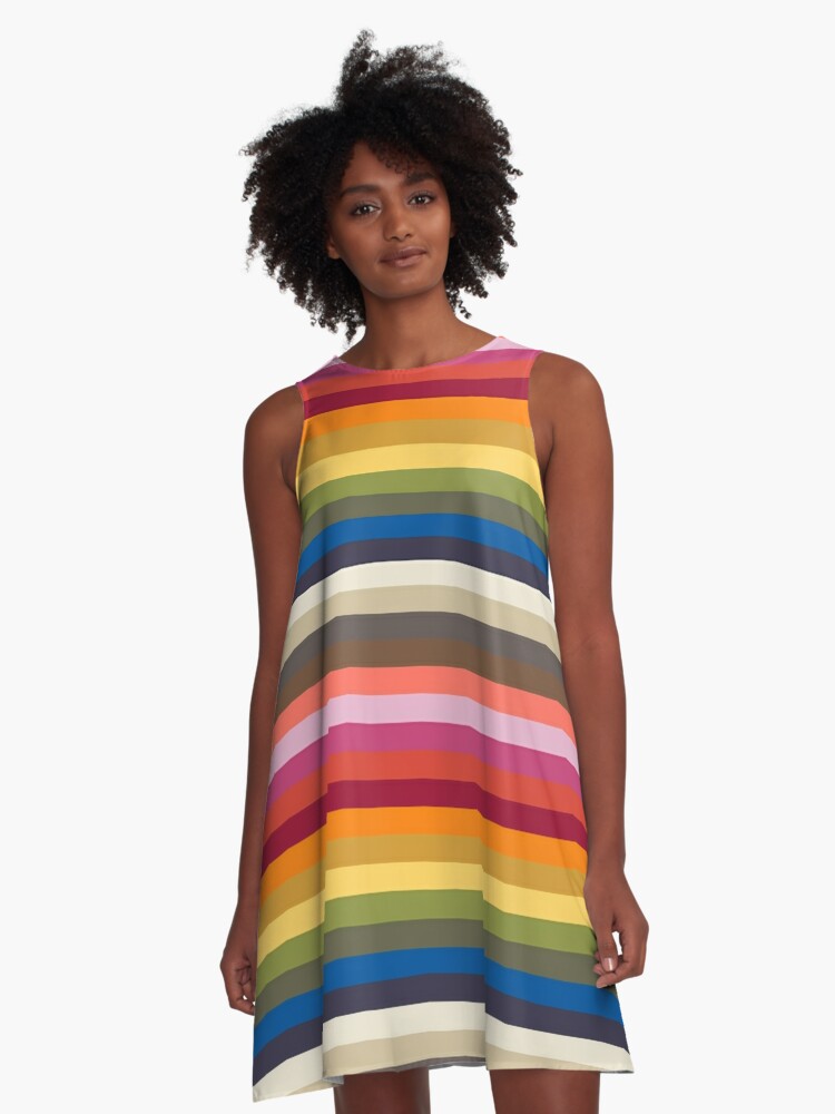 Vestido «Rayas | Tendencias de color | Primavera Verano 2019 2020 | Nueva York | Patrones rayas | Patrones de rayas | Colores de moda | Colores de moda 2019 | Color sólido» de EclecticAtHeART | Redbubble