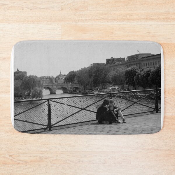 Item preview, Photographie Les amoureux du Pont des Arts designed and sold by LaPetiteBelette.