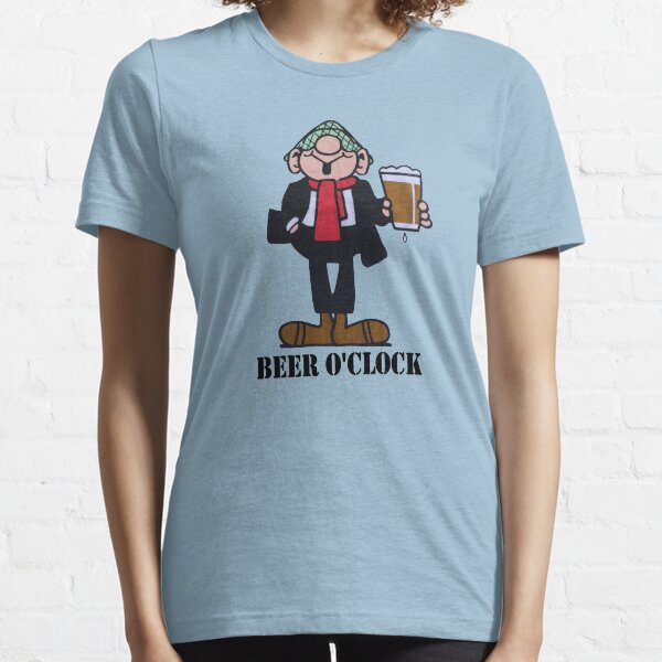 ANDY CAPP BEER O CLOCK Essential T-Shirt