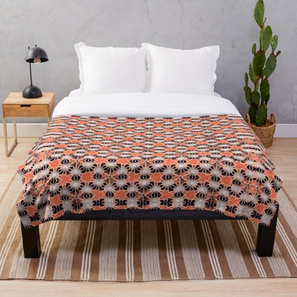 Artikelvorschau, Orange Starflower entworfen und verkauft von khbdesignstudio.