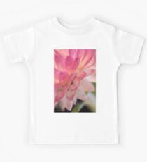 Straw Flower Macro Kids Tee
