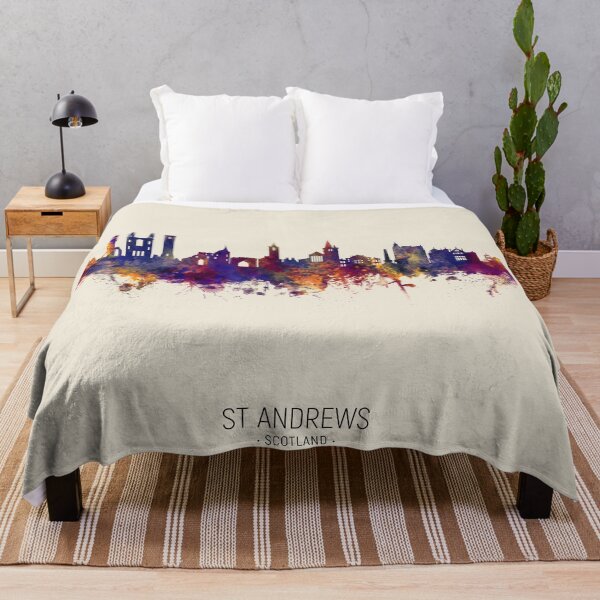 Artikelvorschau, St Andrews Scotland Skyline entworfen und verkauft von ArtPrints.