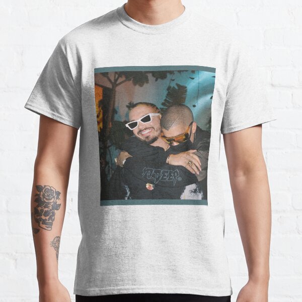 J Balvin con Bad Bunny Camiseta clásica