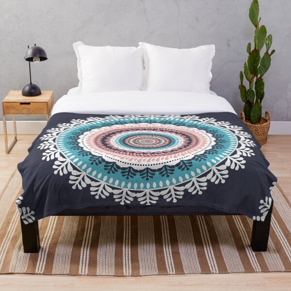 Aperçu de l'œuvre Mandala Floral créée et vendue par Rosebudstudio Halsey.