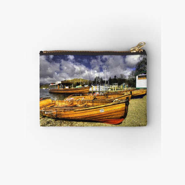 Aperçu de l'œuvre Rowing Boats at Ambleside créée et vendue par hawkie.