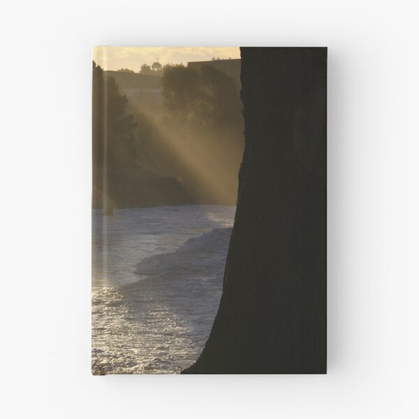 Artikelvorschau, Framed Sunbeams And Elegant Sea entworfen und verkauft von coffeebean.