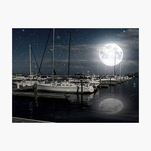 Que Bonita Luna © Photographic Print
