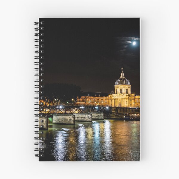 Artikelvorschau, Institut de France und Pont des Arts bei Nacht - Paris entworfen und verkauft von Ulysse Pixel.
