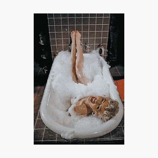 Marilyn Monroe in the Bathtub Photographic Print