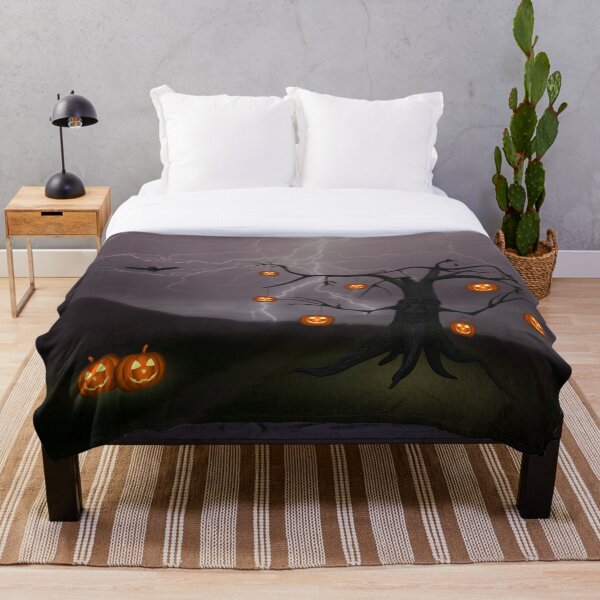 SCARY HALLOWEEN TREE Throw Blanket