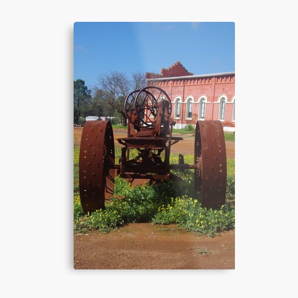 Aperçu de l'œuvre Rusted Tractor créée et vendue par lezvee.