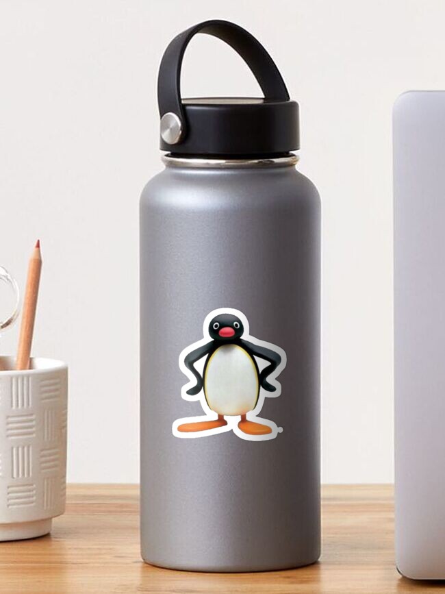 Imagen 1 de 3, Pegatina con la obra Pingüino, diseñada y vendida por TatteredSky.