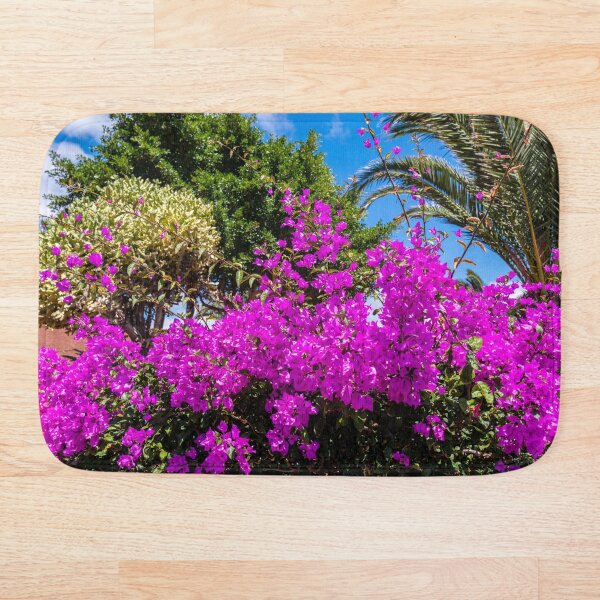 Artikelvorschau, Bougainvillea Bush entworfen und verkauft von iCimages.net.