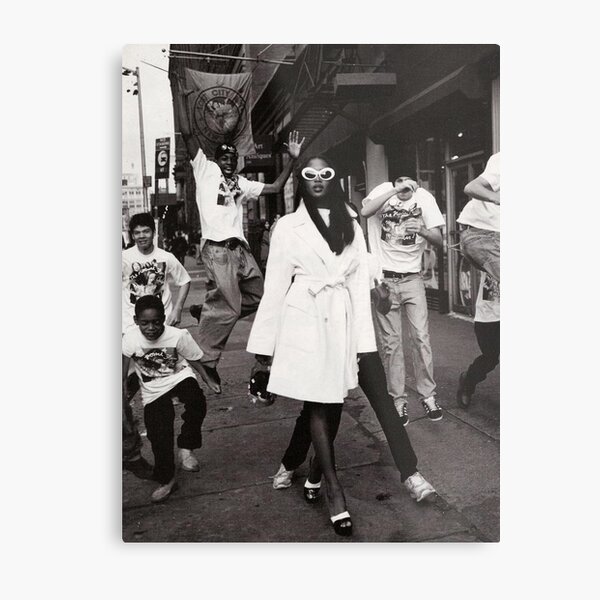 Naomi Campbell : Paparazzi Metal Print