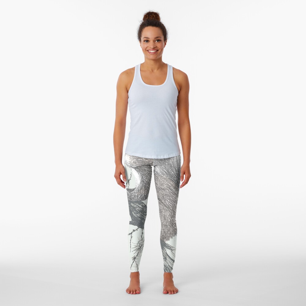 Squirrel in a tree Leggings