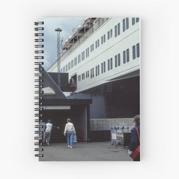 Artikelvorschau, Betreten Zug Fähre Korso Dänemark 19840625 0007 entworfen und verkauft von Fred Mitchell.