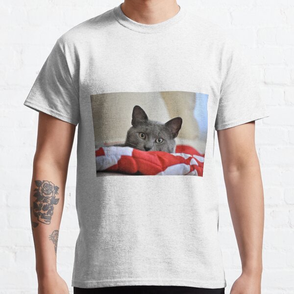 peek a boo Classic T-Shirt