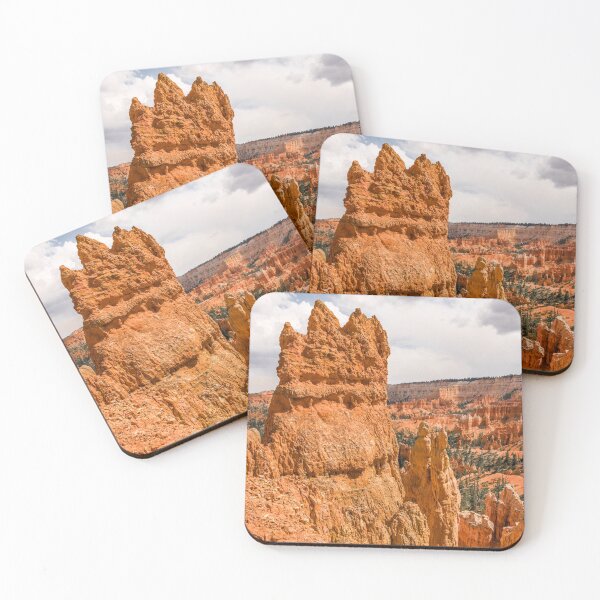 Aperçu de l'œuvre Hoodoos le long du Queens Garden Trail créée et vendue par Chee Sim.
