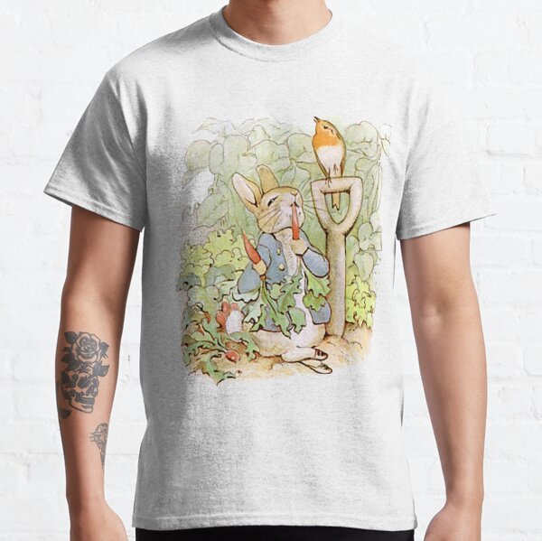 Peter Rabbit eating carrots Classic T-Shirt