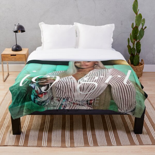 tigak GIRL Saweetie Icy GRL Tour 2019 Throw Blanket