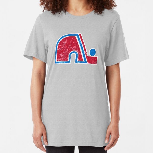 Quebec Nordiques Distressed Logo - Defunct Hockey Team - The Northerners - Nordiques de Québec - Canadian Hockey Slim Fit T-Shirt
