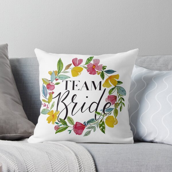 Artikelvorschau, Team Bride Blumenkranz entworfen und verkauft von colorlovestory.